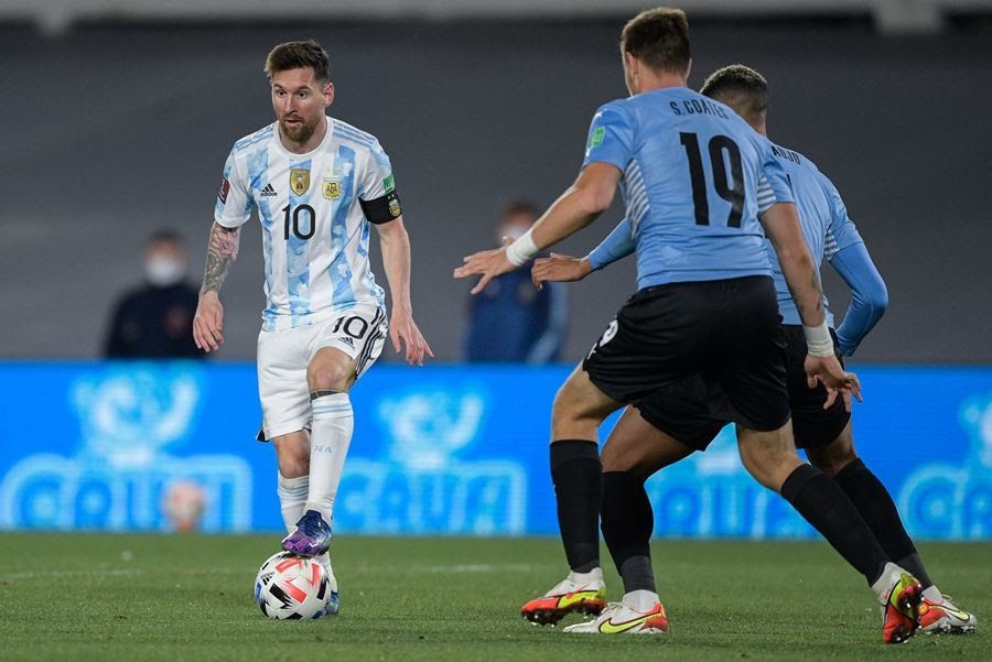 Argentina vs Uruguay, 7h ngày 17/11