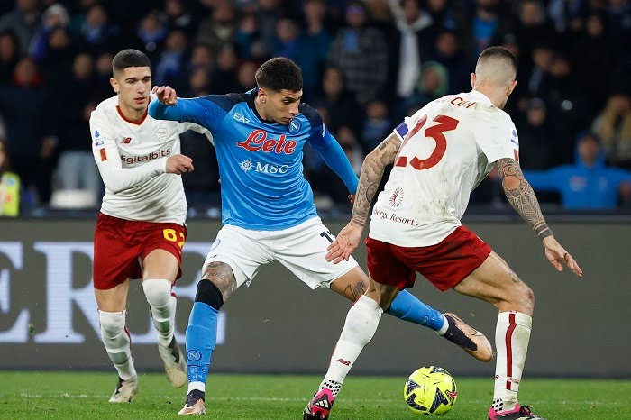 AS Roma vs Napoli, 02h45 ngày 24/12